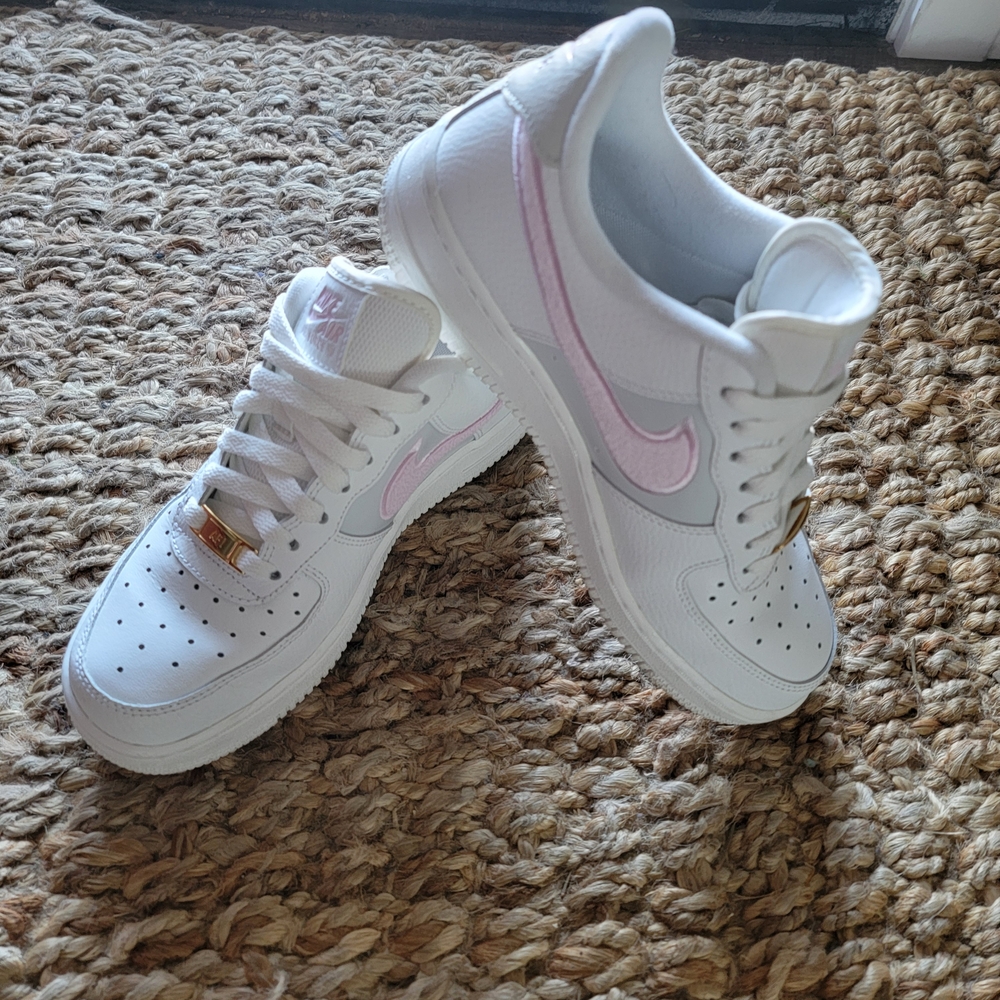 Nike AIRForce 1 Low "White Pink" Sneakers Womens 6.5